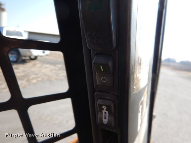 image for item DL4765 2010 Case 465  skid steer loader