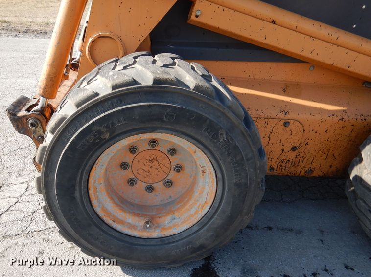 image for item DL4765 2010 Case 465  skid steer loader
