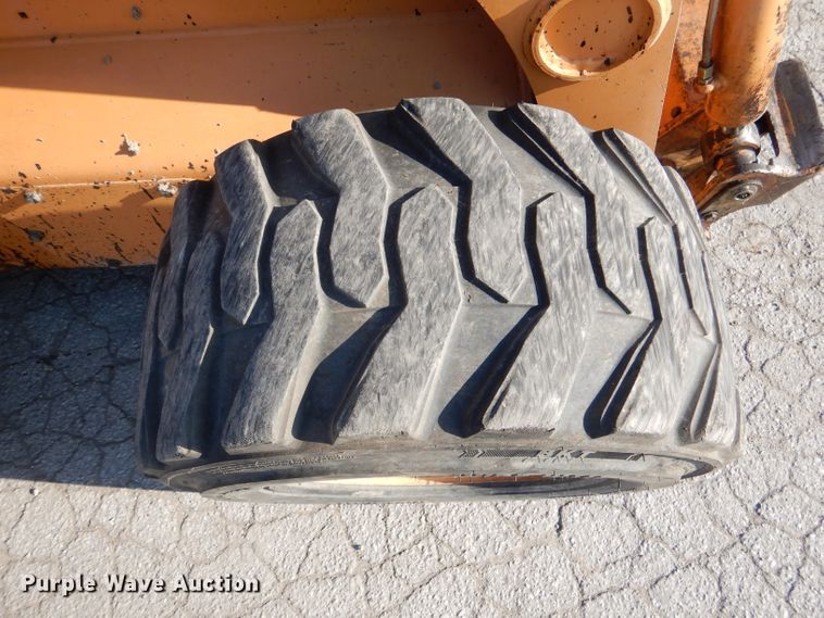 image for item DL4765 2010 Case 465  skid steer loader