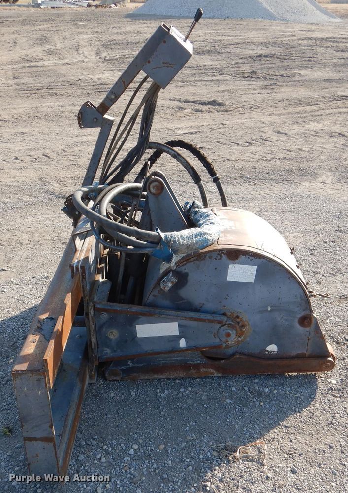 image for item DL4767 2006 Coneqtec AP450HD cold planer