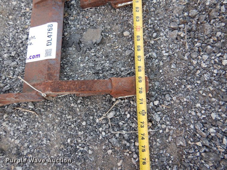 image for item DL4768 70"W tooth bar