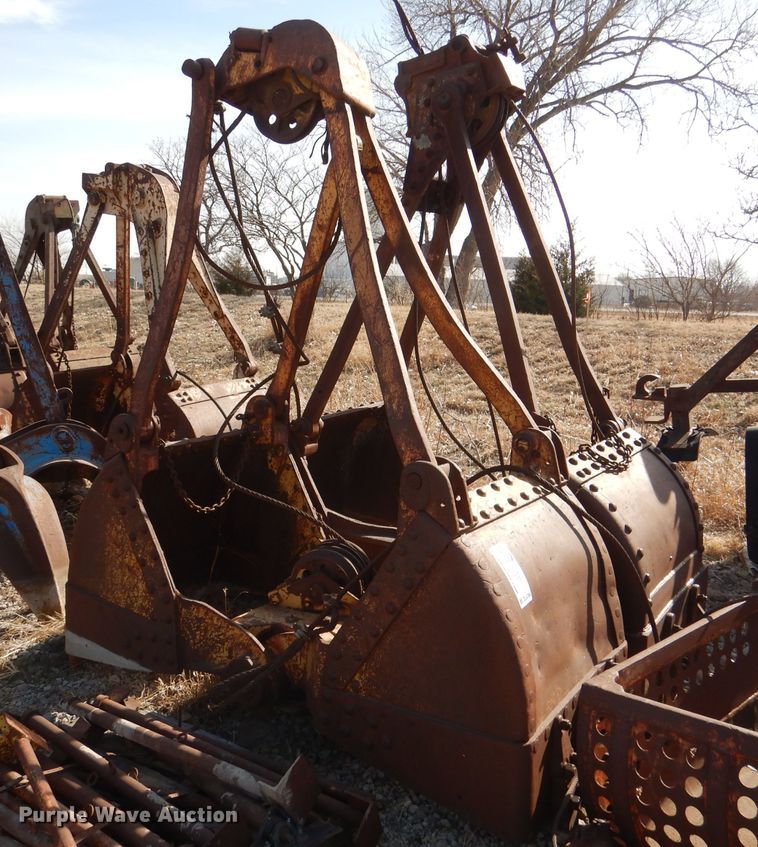 image for item DL4784 (2) crane clamshell buckets