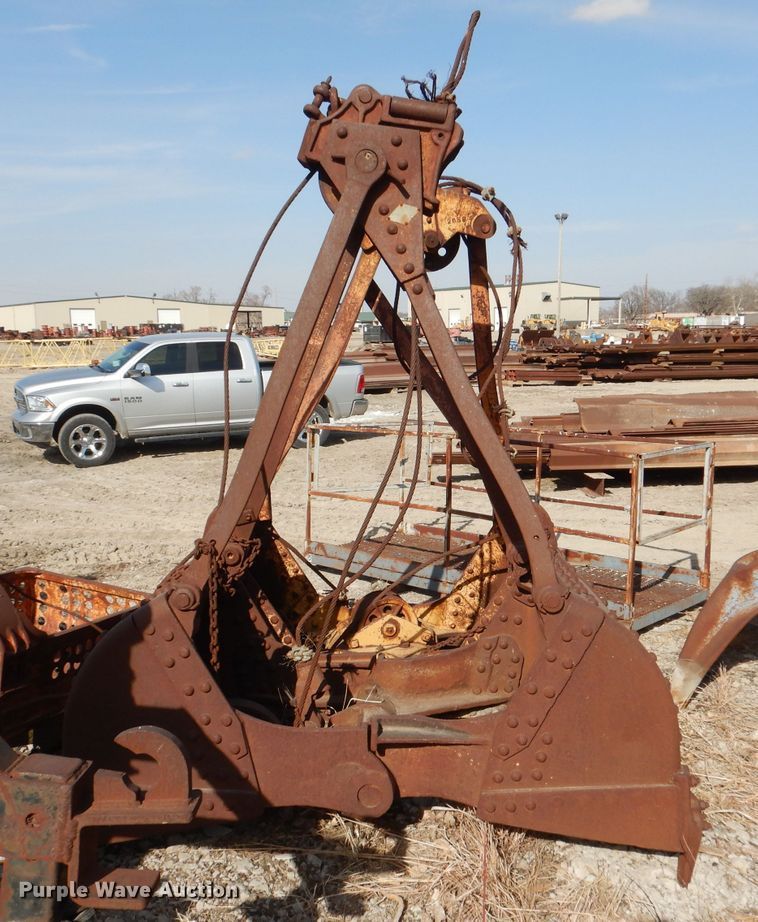 image for item DL4784 (2) crane clamshell buckets