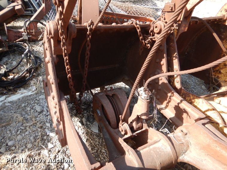 image for item DL4784 (2) crane clamshell buckets