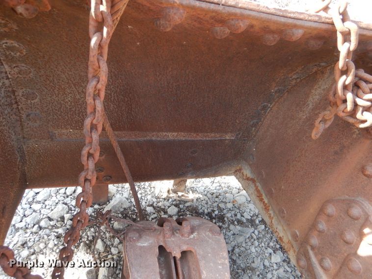 image for item DL4784 (2) crane clamshell buckets