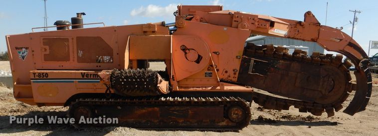 image for item DL4795 1993 Vermeer T850  trencher