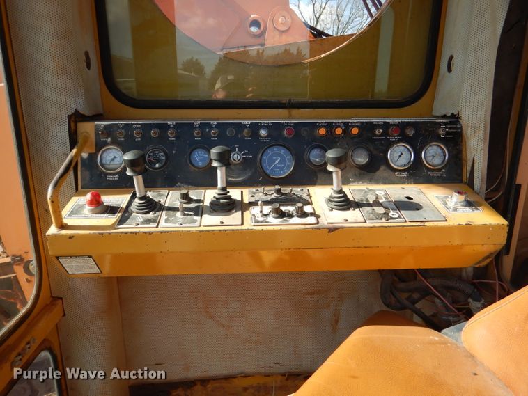 image for item DL4795 1993 Vermeer T850  trencher