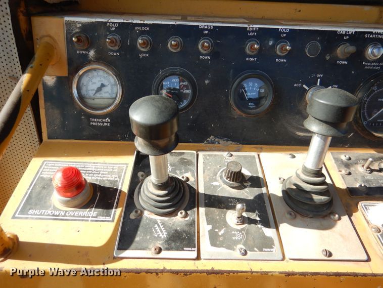 image for item DL4795 1993 Vermeer T850  trencher