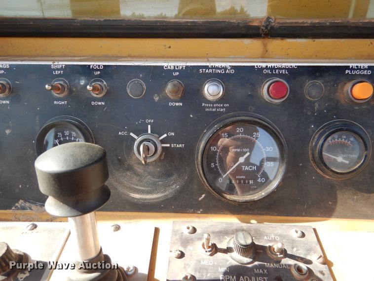 image for item DL4795 1993 Vermeer T850  trencher