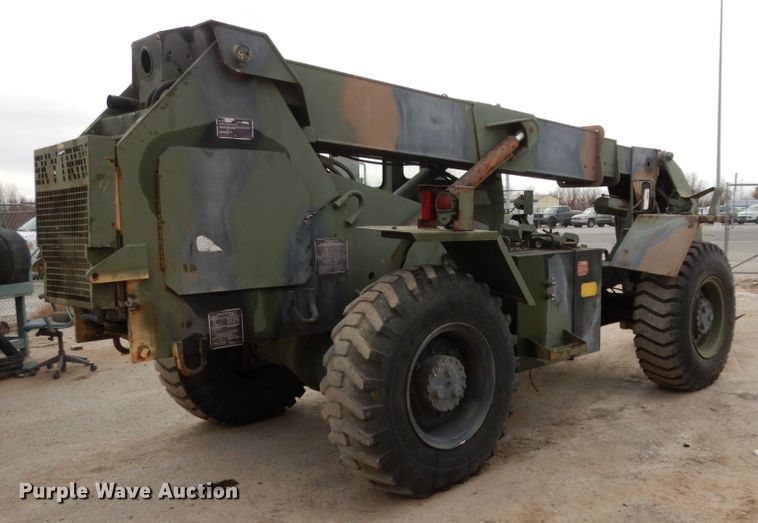 image for item DM2832 1991 SkyTrak 6000M  telehandler