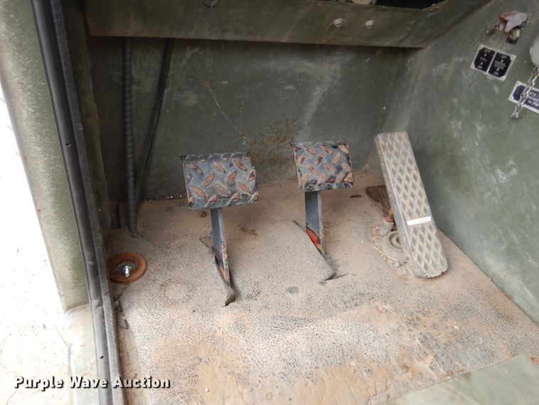 image for item DM2832 1991 SkyTrak 6000M  telehandler