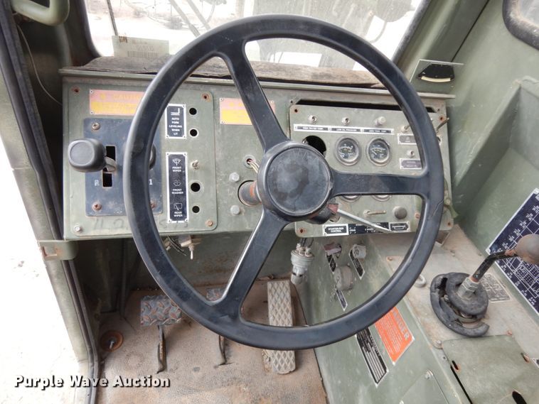 image for item DM2832 1991 SkyTrak 6000M  telehandler