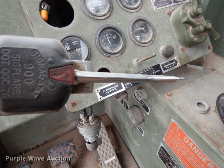 image for item DM2832 1991 SkyTrak 6000M  telehandler