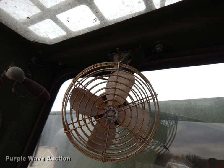 image for item DM2832 1991 SkyTrak 6000M  telehandler