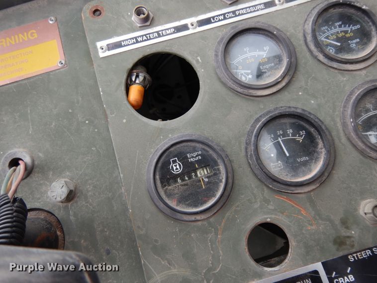 image for item DM2832 1991 SkyTrak 6000M  telehandler