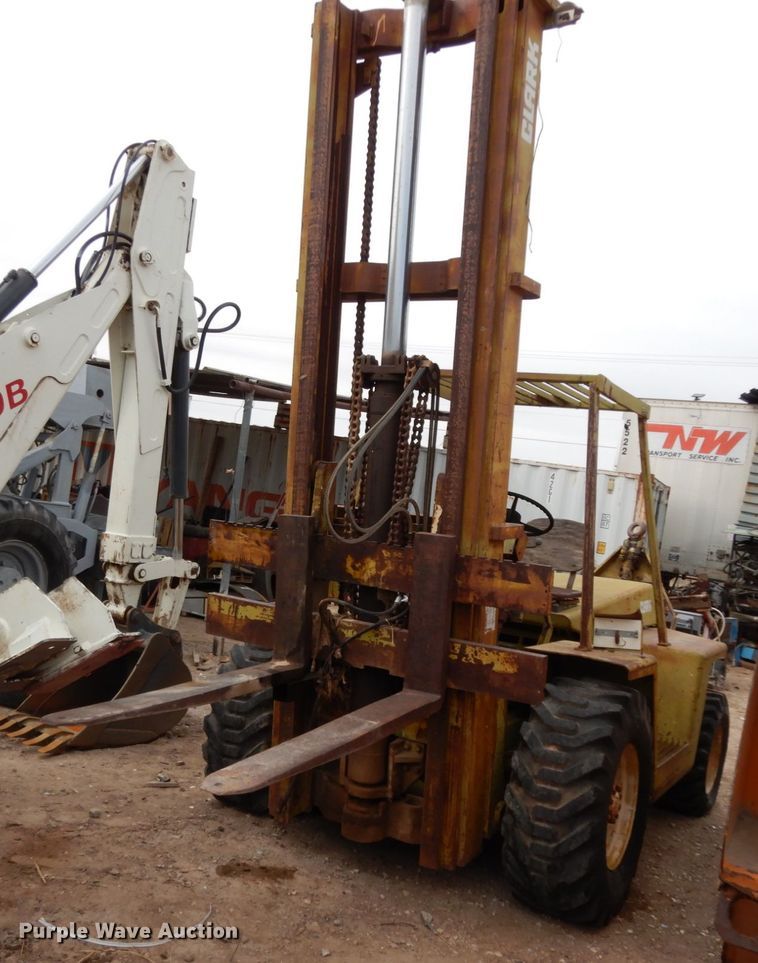 image for item DM2833 Clark IT60  forklift