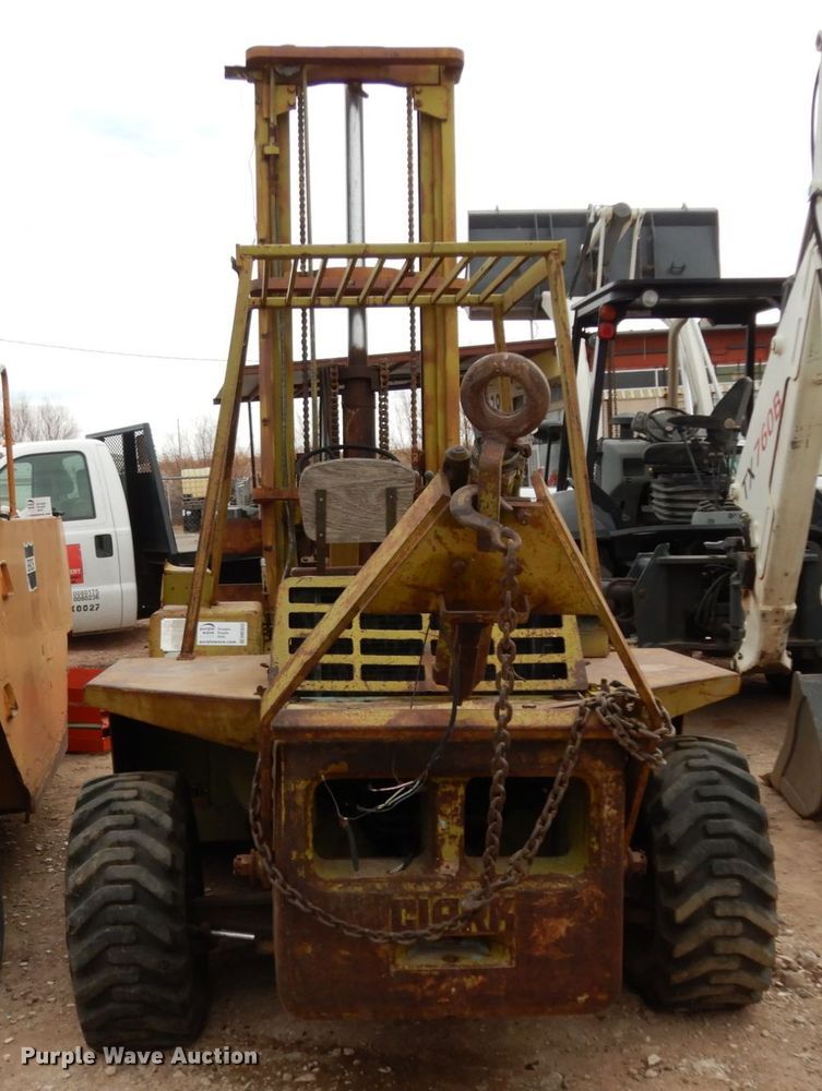 image for item DM2833 Clark IT60  forklift