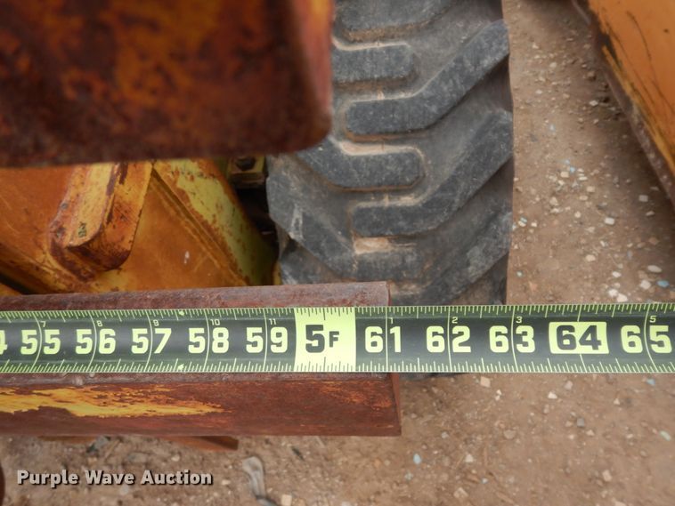 image for item DM2833 Clark IT60  forklift