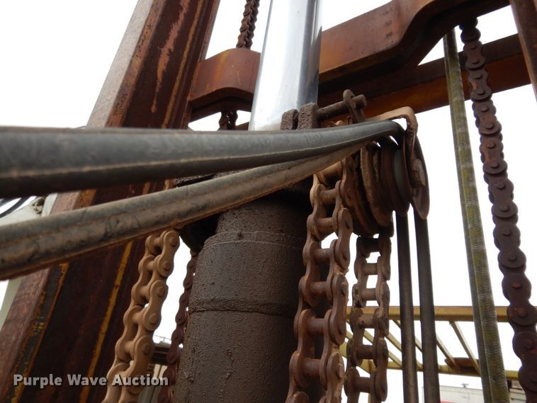 image for item DM2833 Clark IT60  forklift