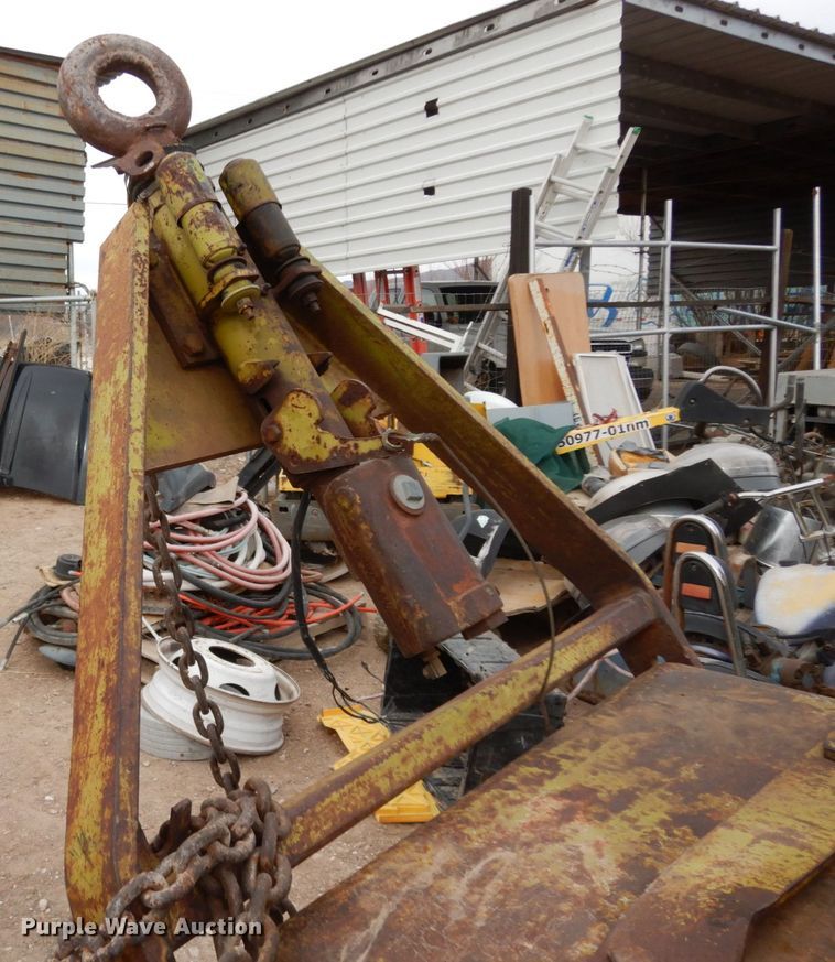 image for item DM2833 Clark IT60  forklift