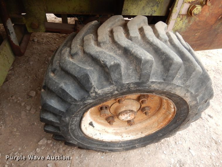 image for item DM2833 Clark IT60  forklift