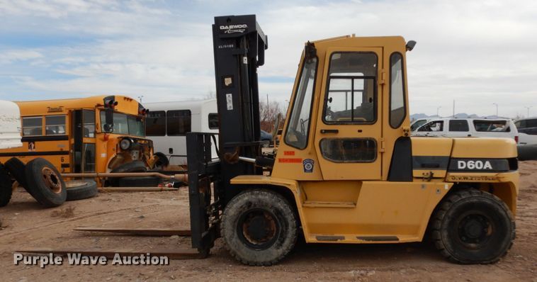image for item DM2834 2004 Daewoo D60A-2  forklift