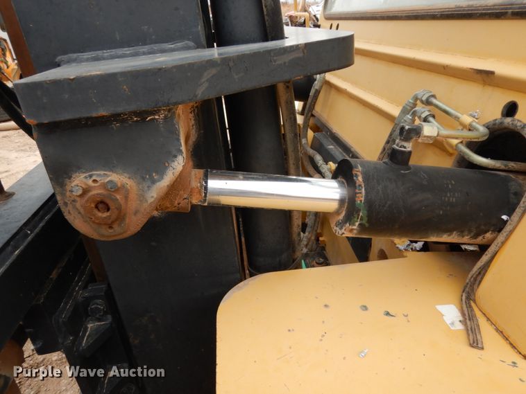 image for item DM2834 2004 Daewoo D60A-2  forklift