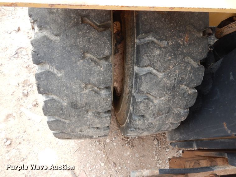 image for item DM2834 2004 Daewoo D60A-2  forklift