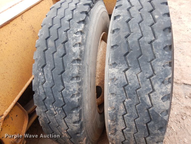 image for item DM2835 2003 Witzco Challenger RG-50  lowboy trailer