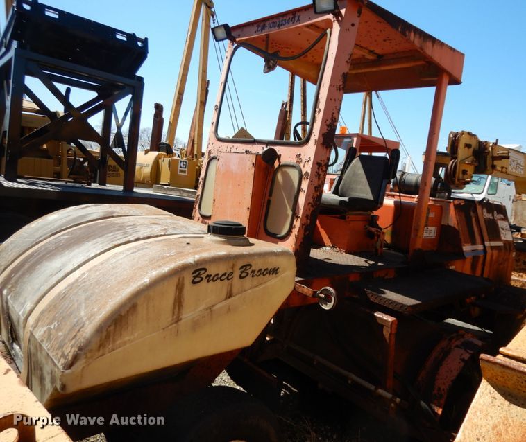 image for item DM2843 Broce CS350  broom