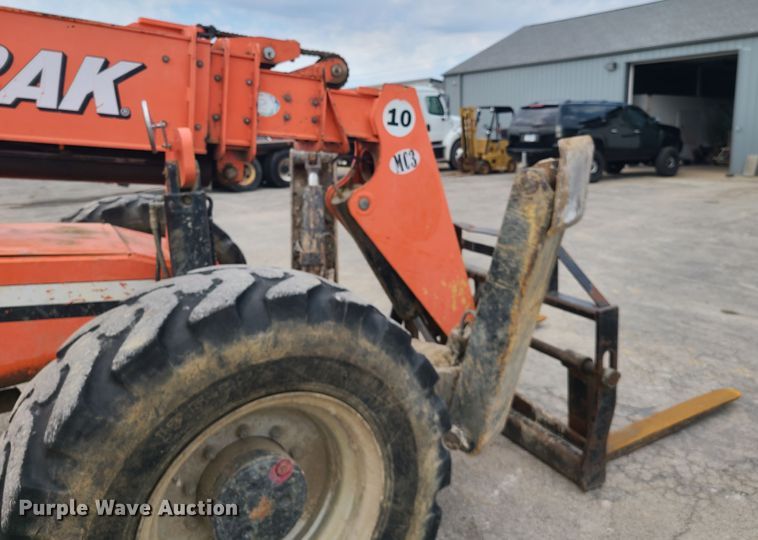 image for item DN6194 JLG Skytrak 10054  telehandler