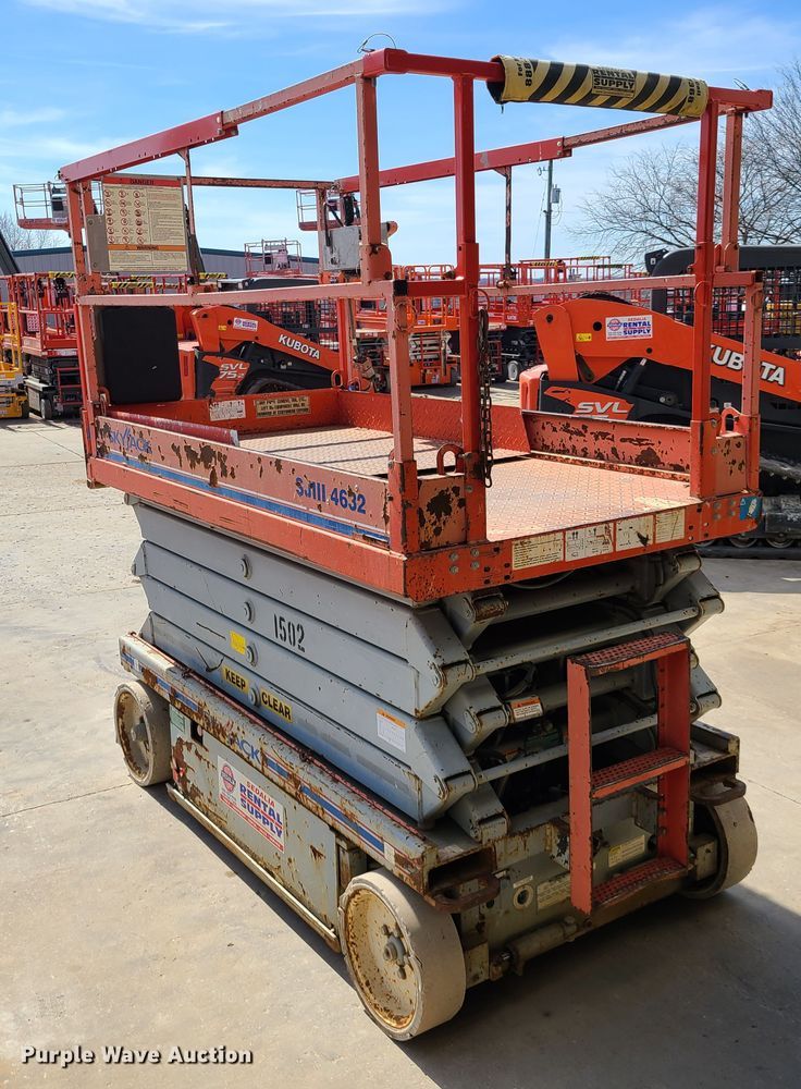 image for item DN6203 2005 Skyjack SJIII 4632  scissor lift