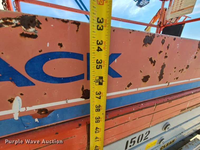 image for item DN6203 2005 Skyjack SJIII 4632  scissor lift