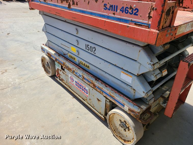 image for item DN6203 2005 Skyjack SJIII 4632  scissor lift