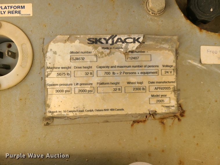 image for item DN6203 2005 Skyjack SJIII 4632  scissor lift