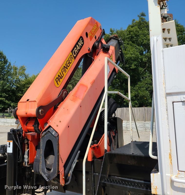 image for item DY9921 Palfinger PK15002 crane