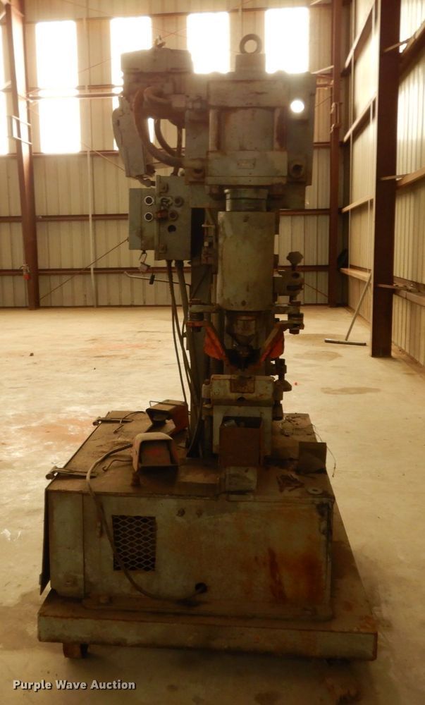 image for item EX9517 Hill Acme No. 4 metal worker