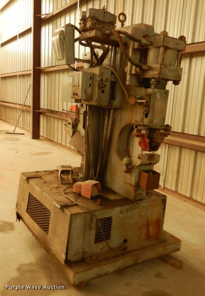 image for item EX9517 Hill Acme No. 4 metal worker