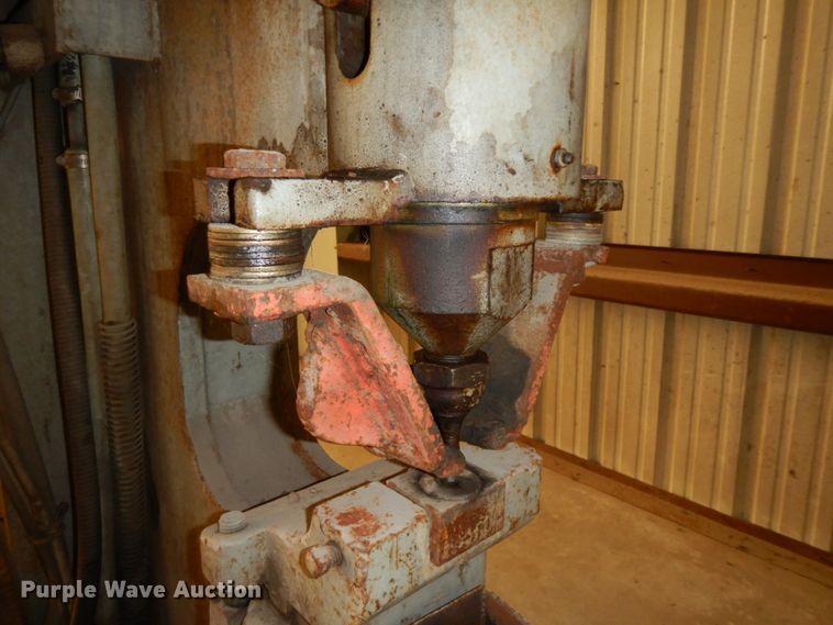 image for item EX9517 Hill Acme No. 4 metal worker