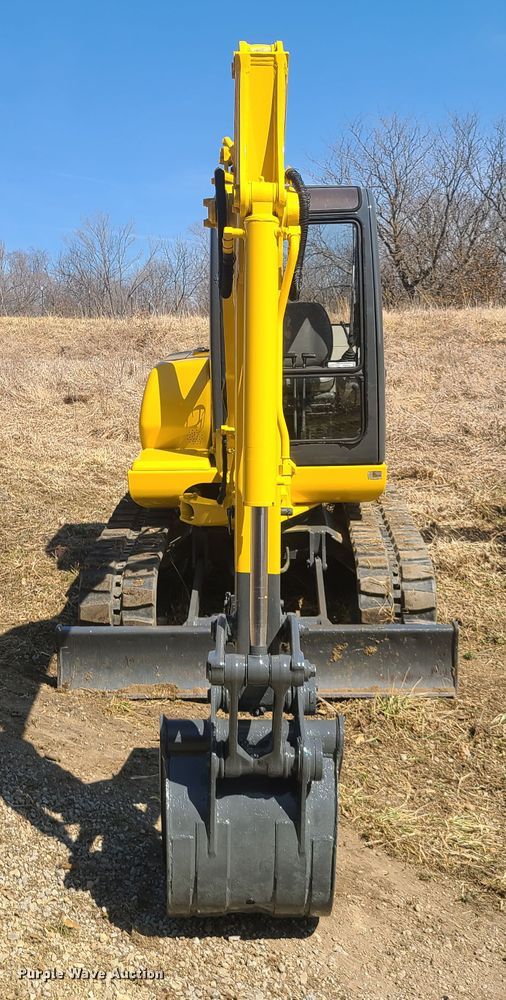 image for item FW9733 Komatsu PC40-7  mini excavator