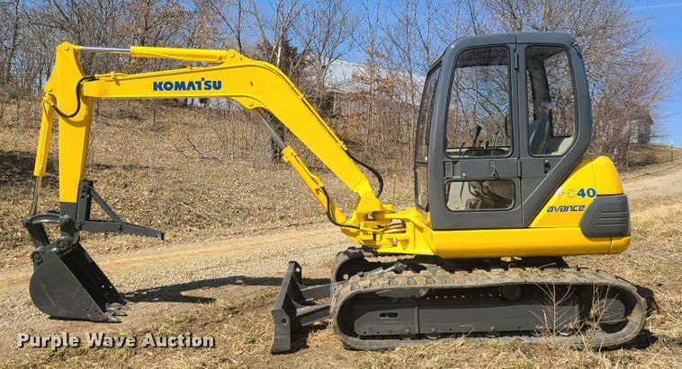 image for item FW9733 Komatsu PC40-7  mini excavator