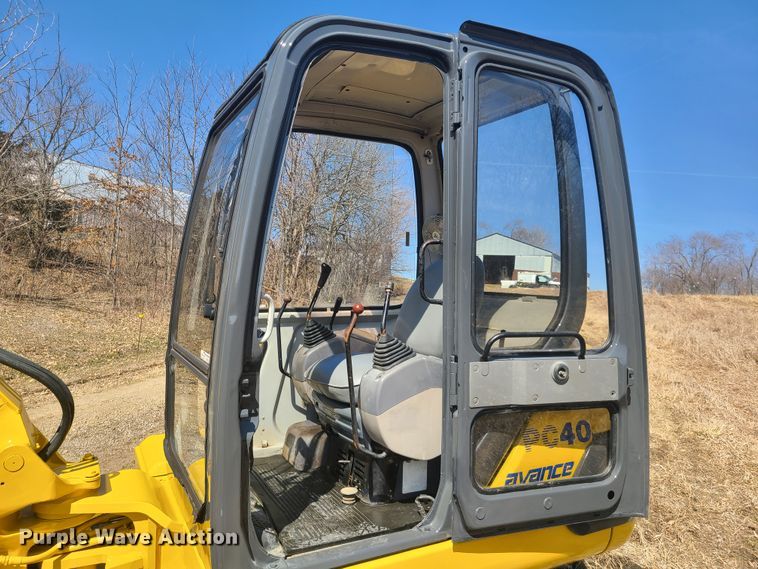 image for item FW9733 Komatsu PC40-7  mini excavator