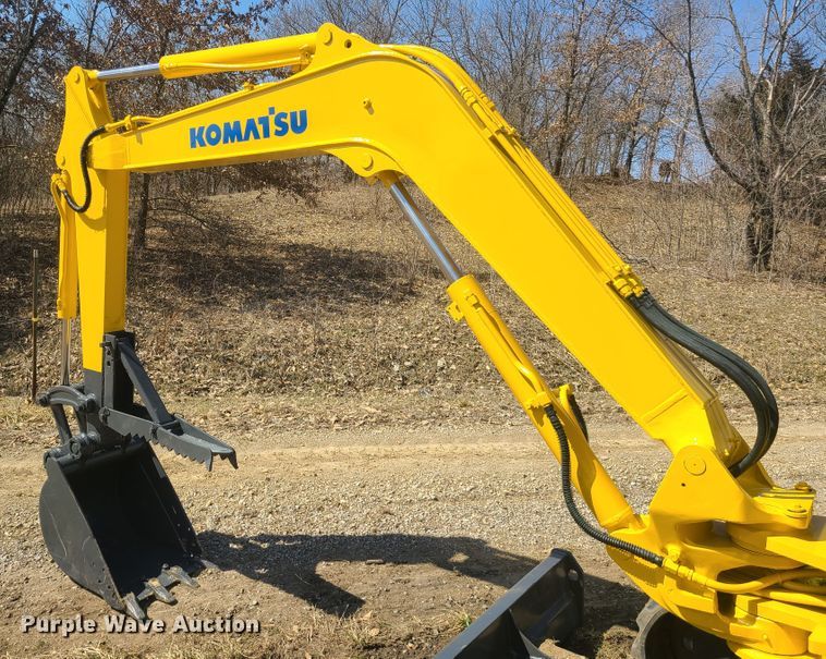 image for item FW9733 Komatsu PC40-7  mini excavator