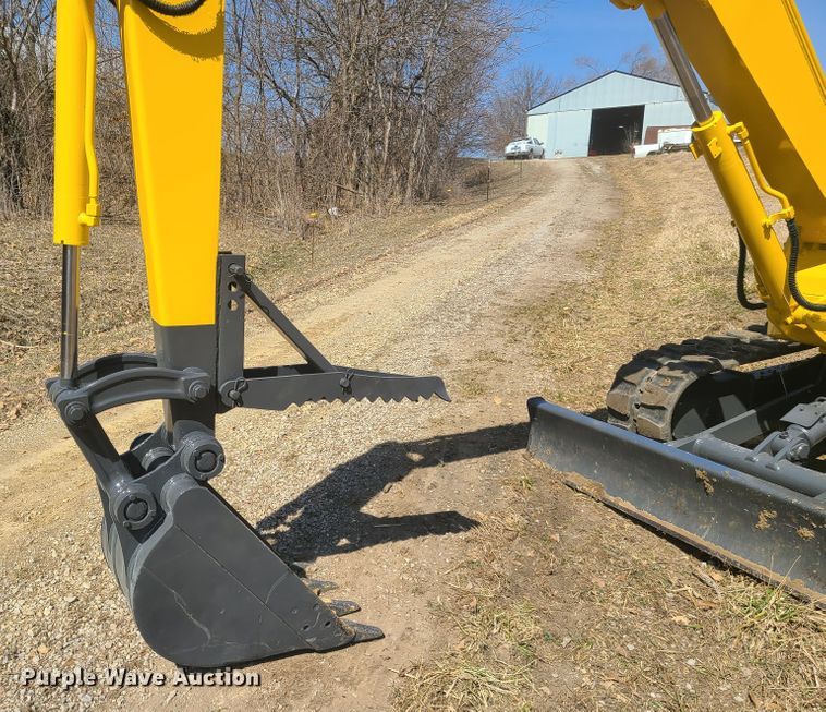 image for item FW9733 Komatsu PC40-7  mini excavator