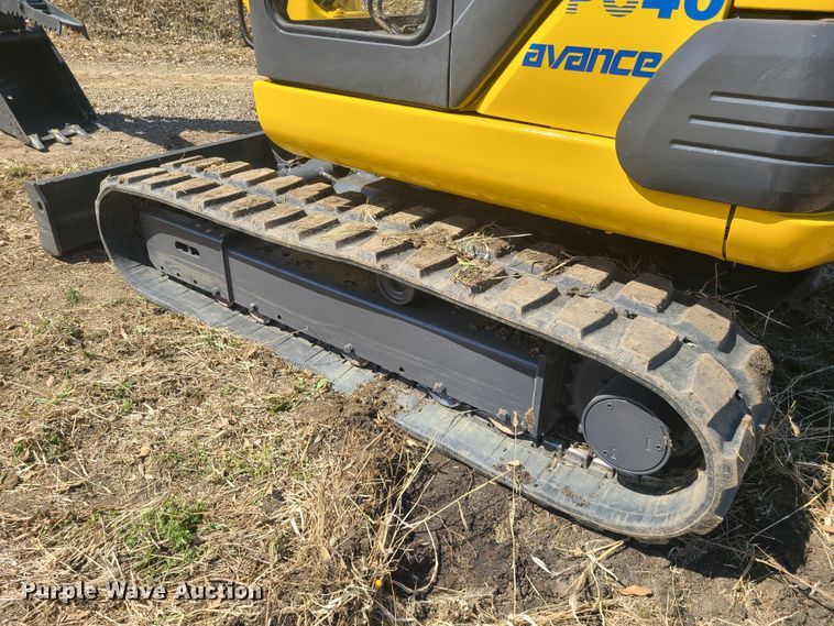 image for item FW9733 Komatsu PC40-7  mini excavator