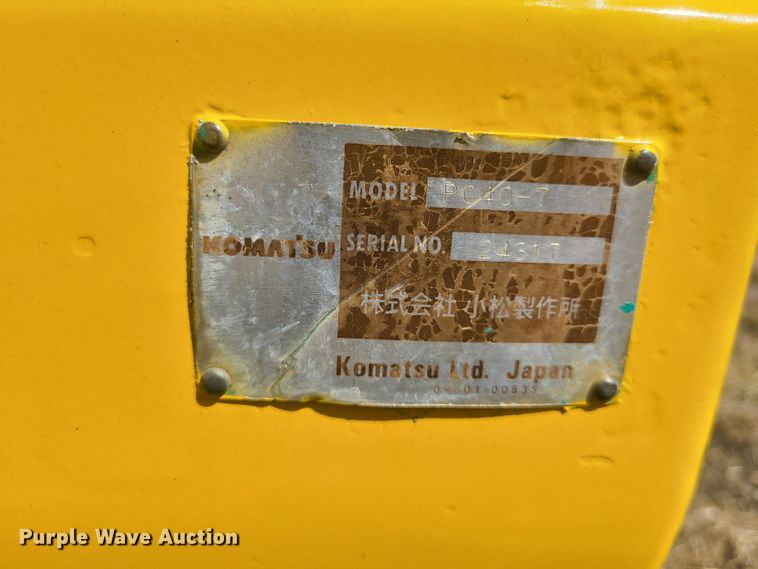 image for item FW9733 Komatsu PC40-7  mini excavator