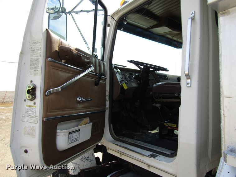 image for item GC9836 1997 Ford L8000  dump truck