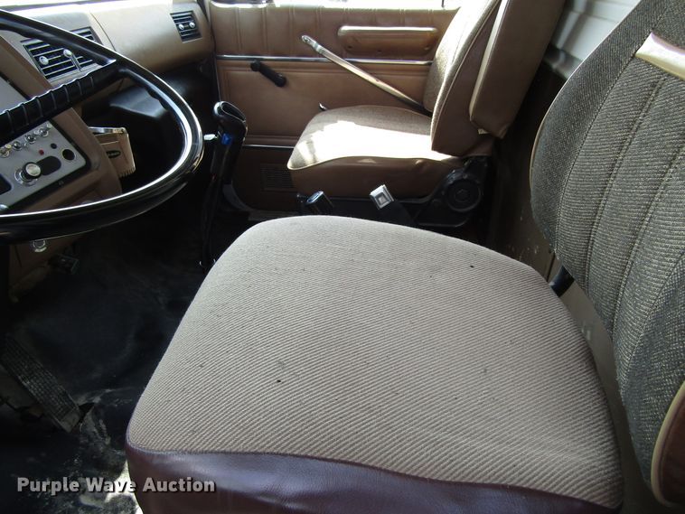 image for item GC9836 1997 Ford L8000  dump truck