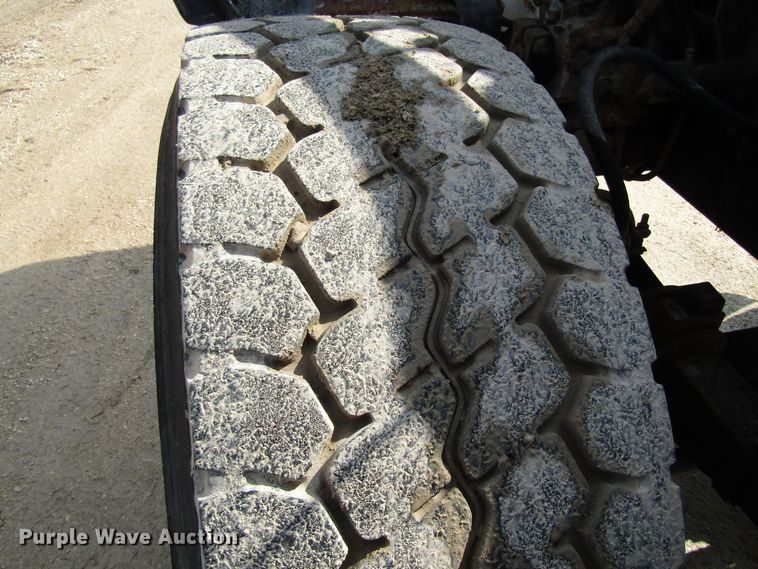 image for item GC9836 1997 Ford L8000  dump truck