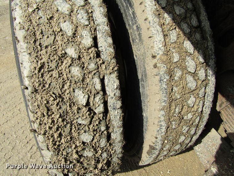 image for item GC9836 1997 Ford L8000  dump truck